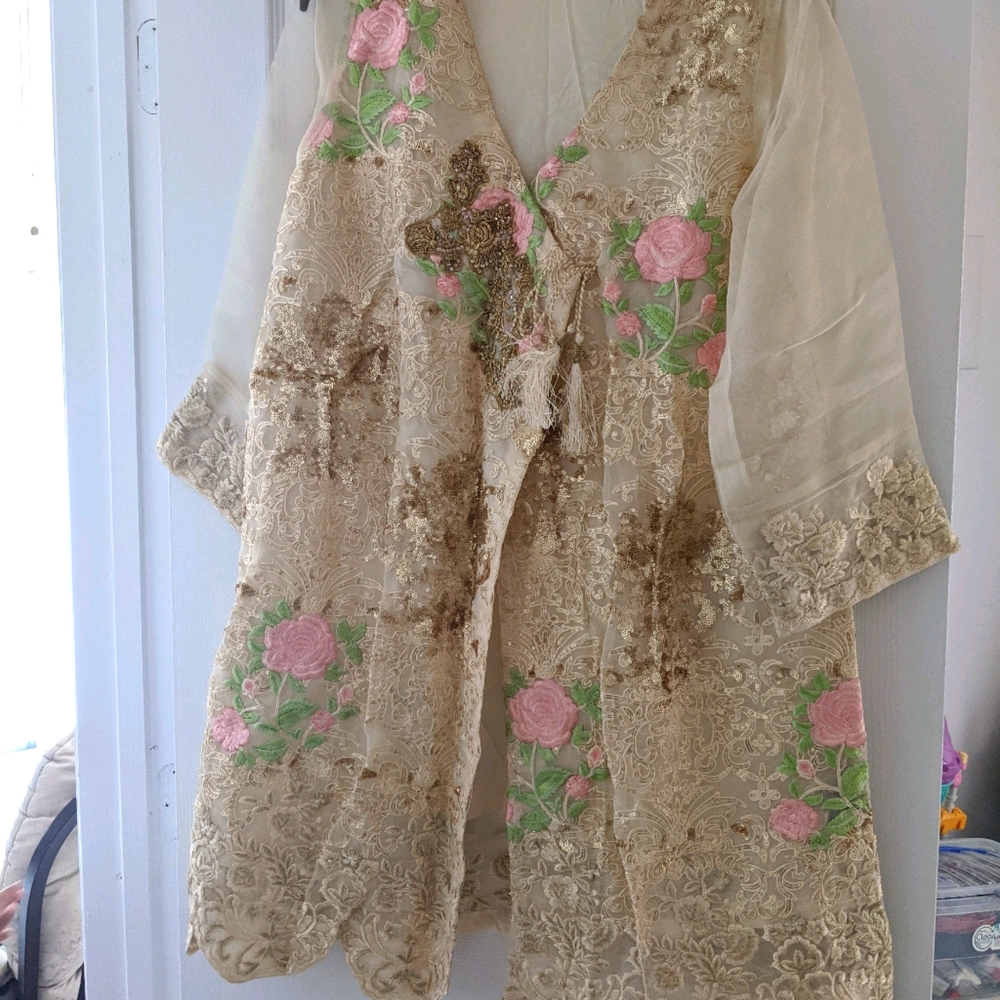 Stunning aghar Noor formal kurta